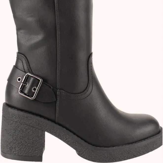 Agua de Coco Botas 23765590